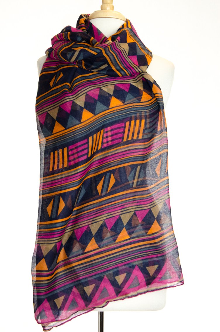 Geometric scarf Kabayare