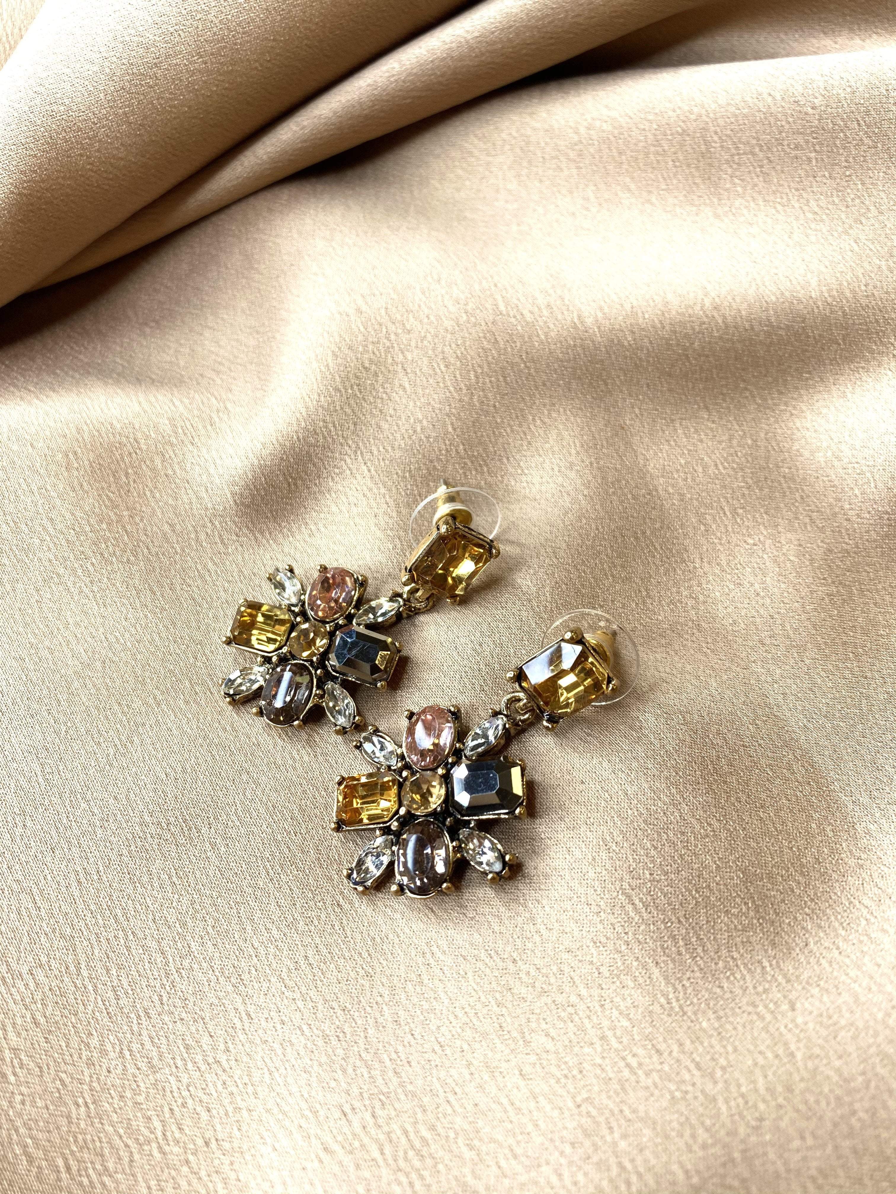 Golden flower earrings - Kabayare Fashion (6126811021490)