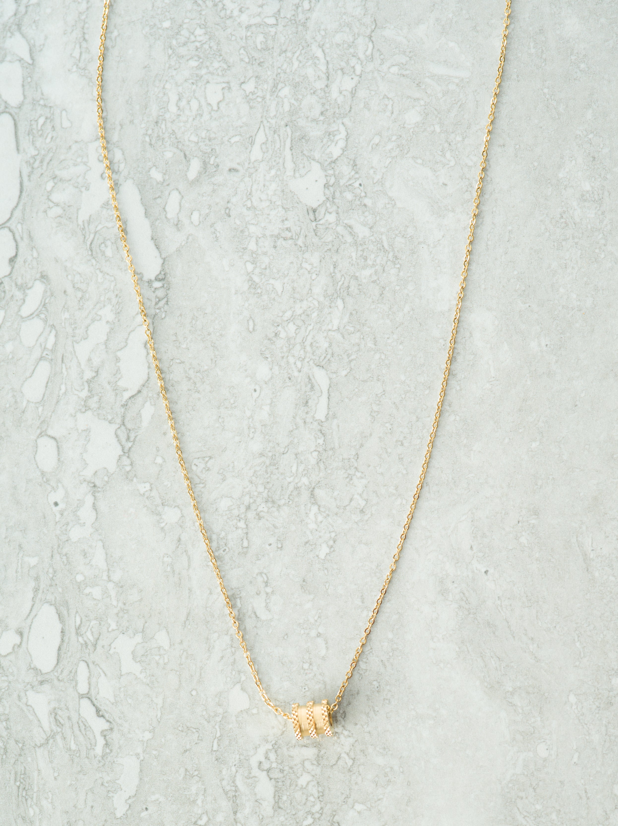 Little bangle of gold necklace Kabayare
