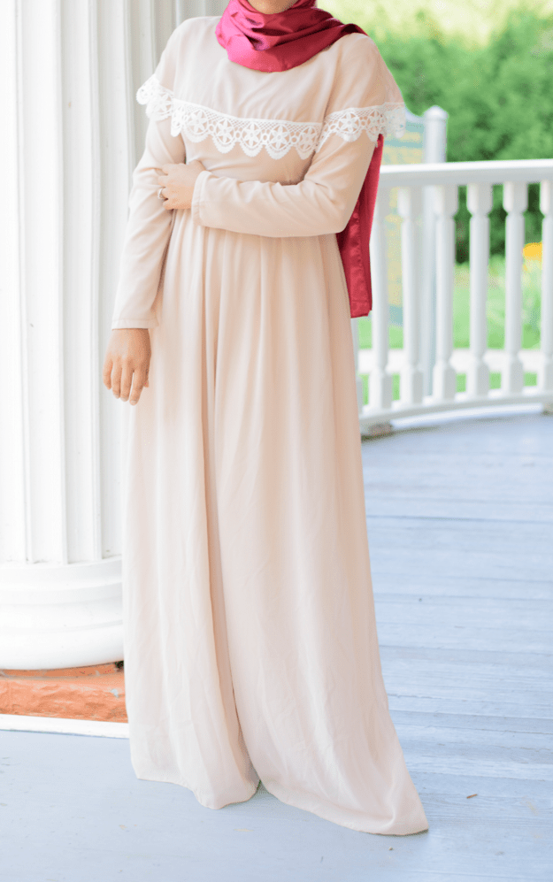 Nude Vintage Trim Dress Kabayare