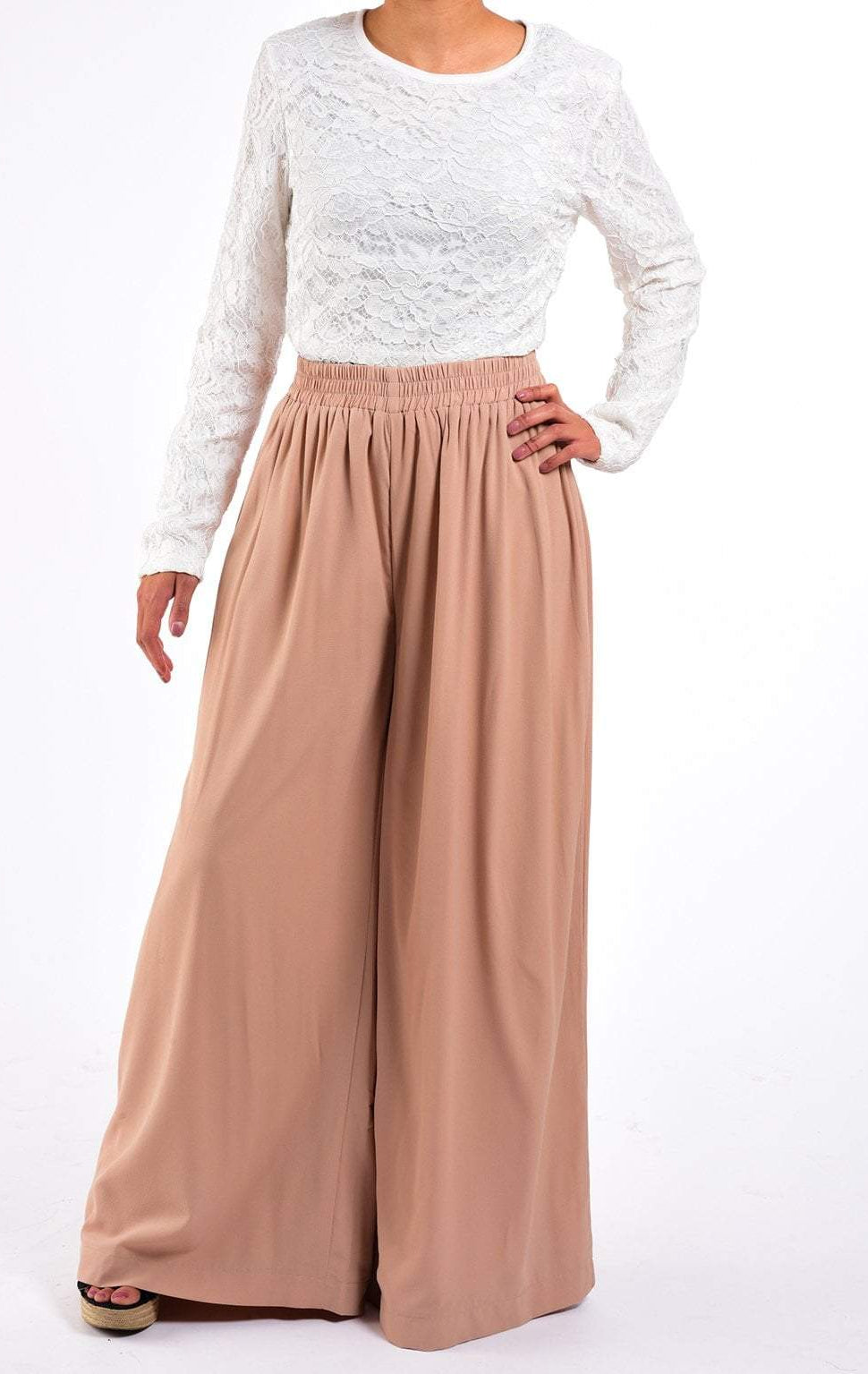 Nude Wide-Leg Pants Kabayare