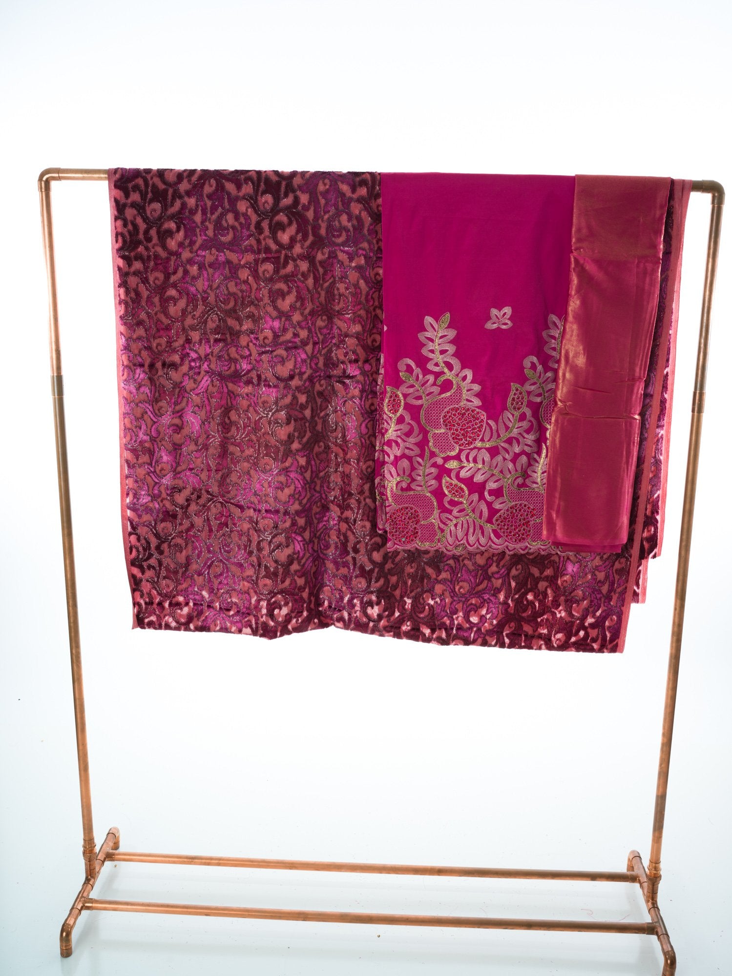 Plum paisley Maqbal Dirac Kabayare