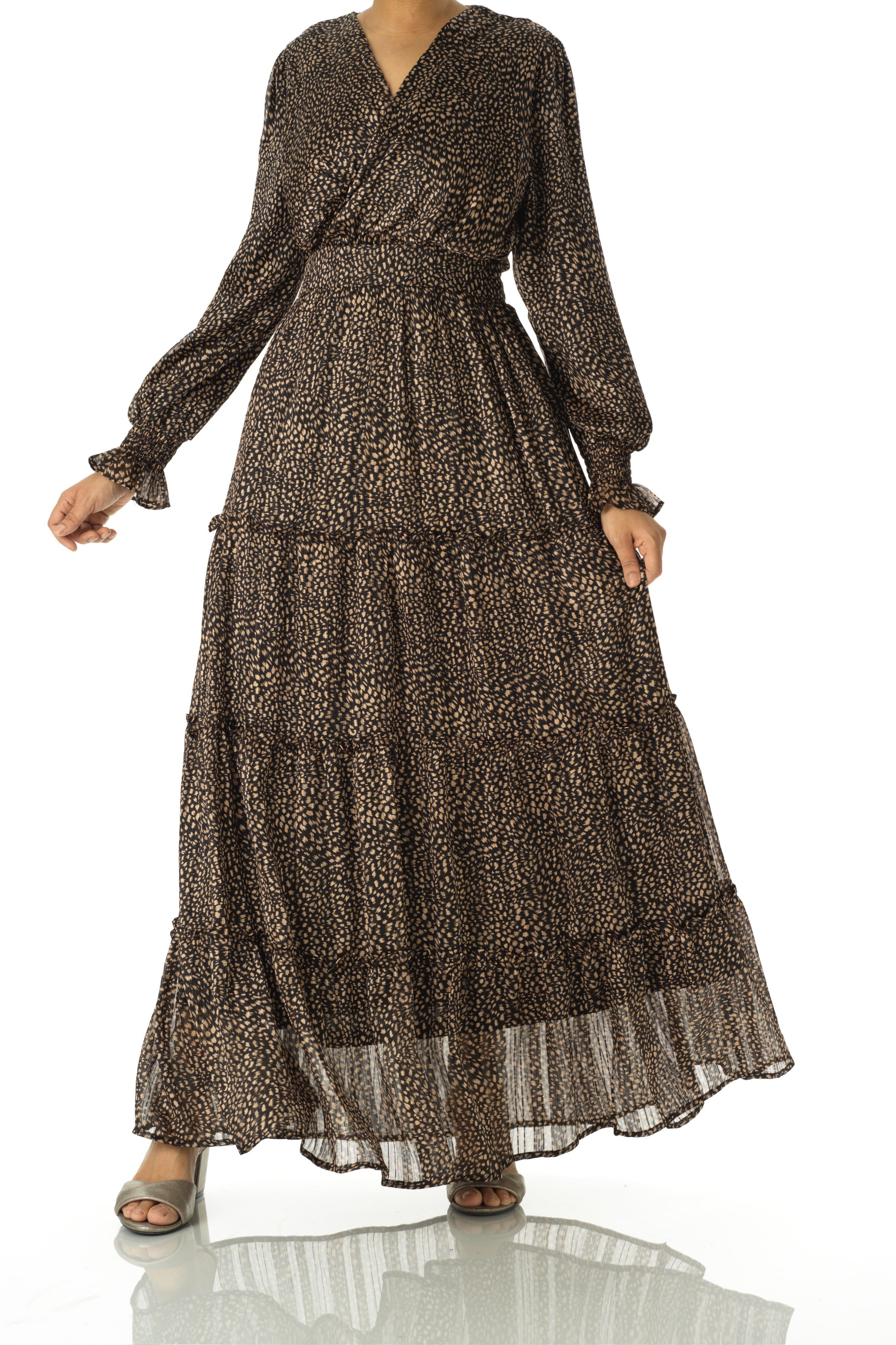 Pretty Petite tiered maxi dress Kabayare