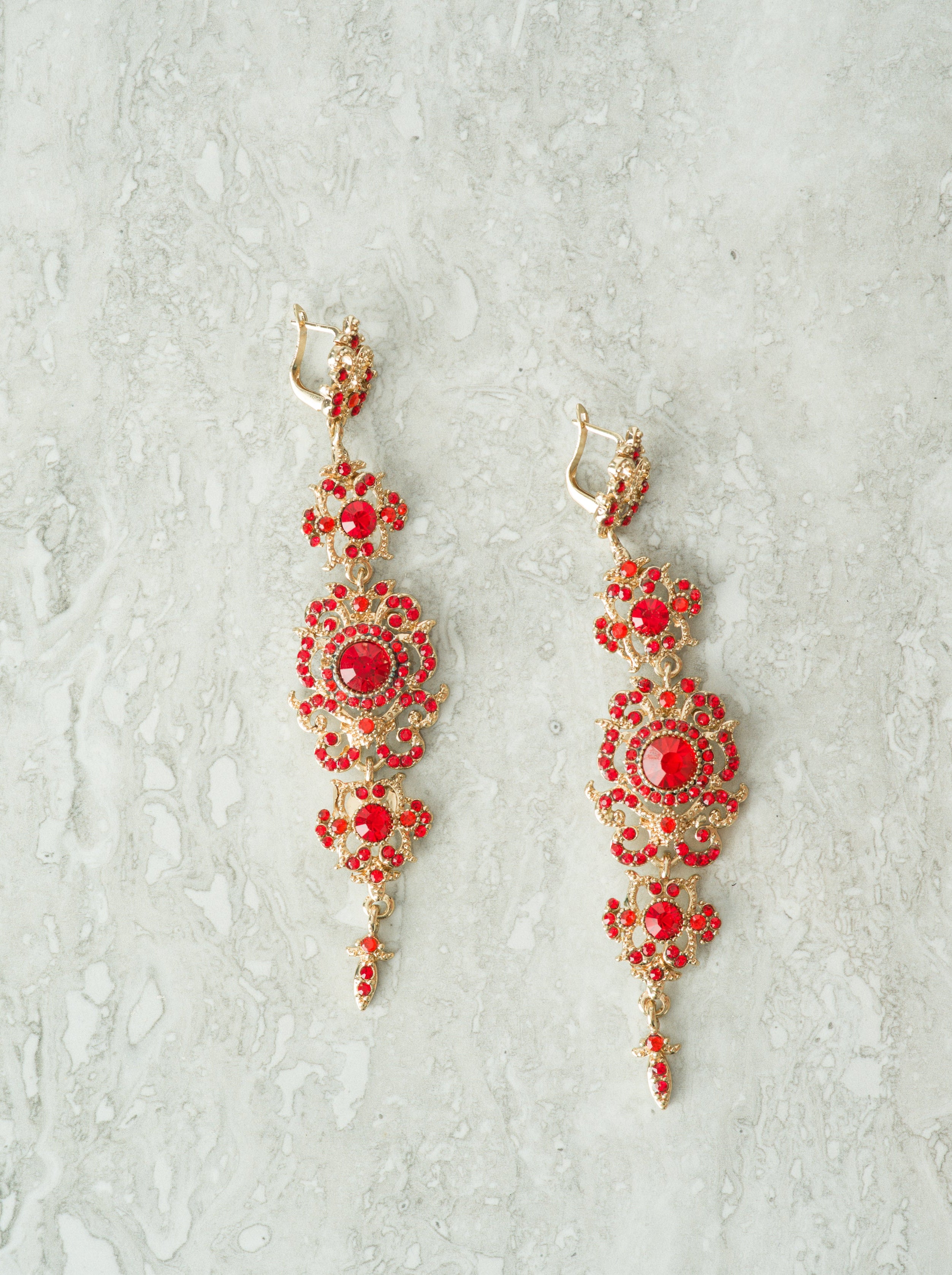 Queen Aishah earrings Kabayare