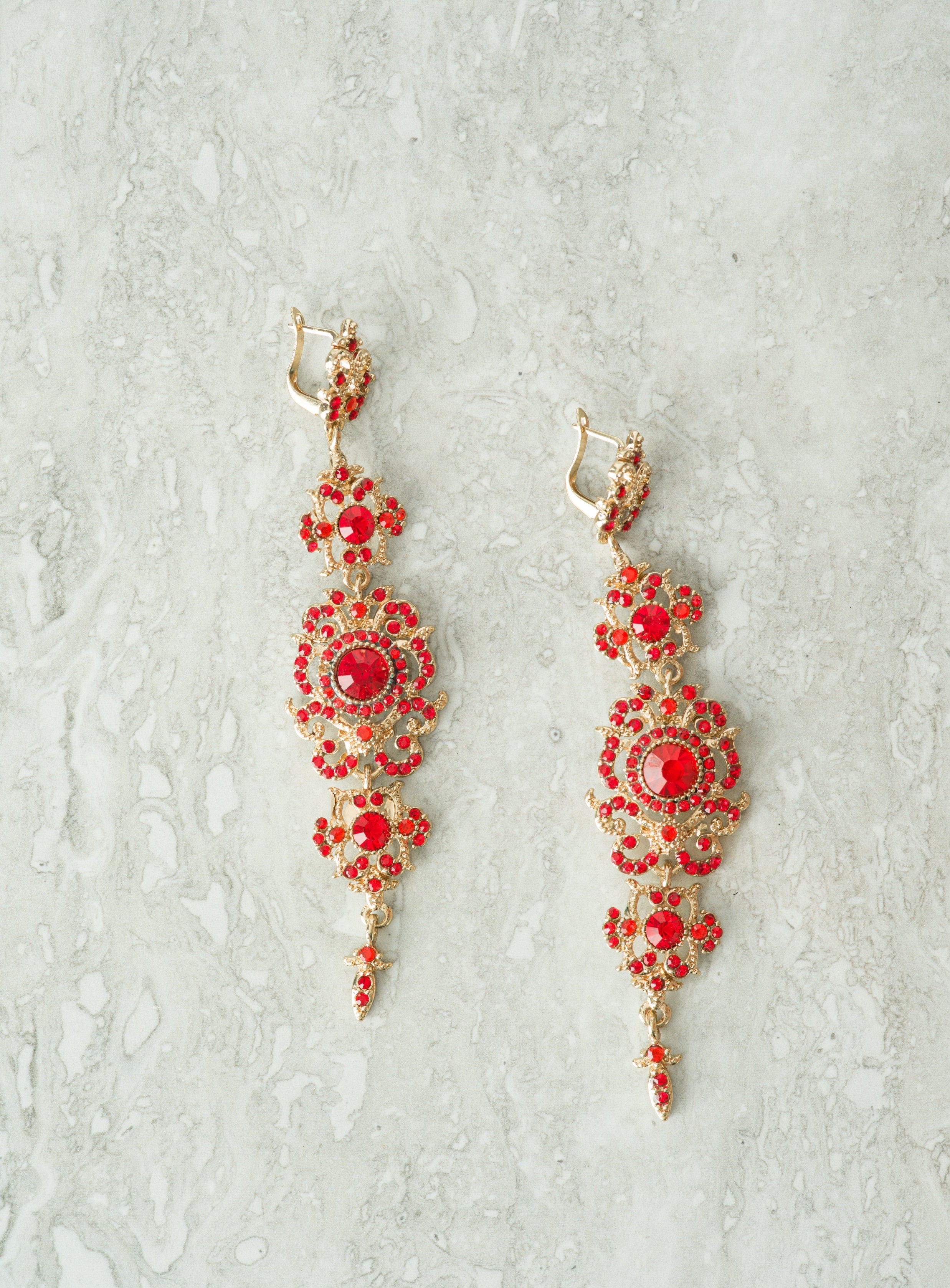 Queen Aishah earrings Kabayare