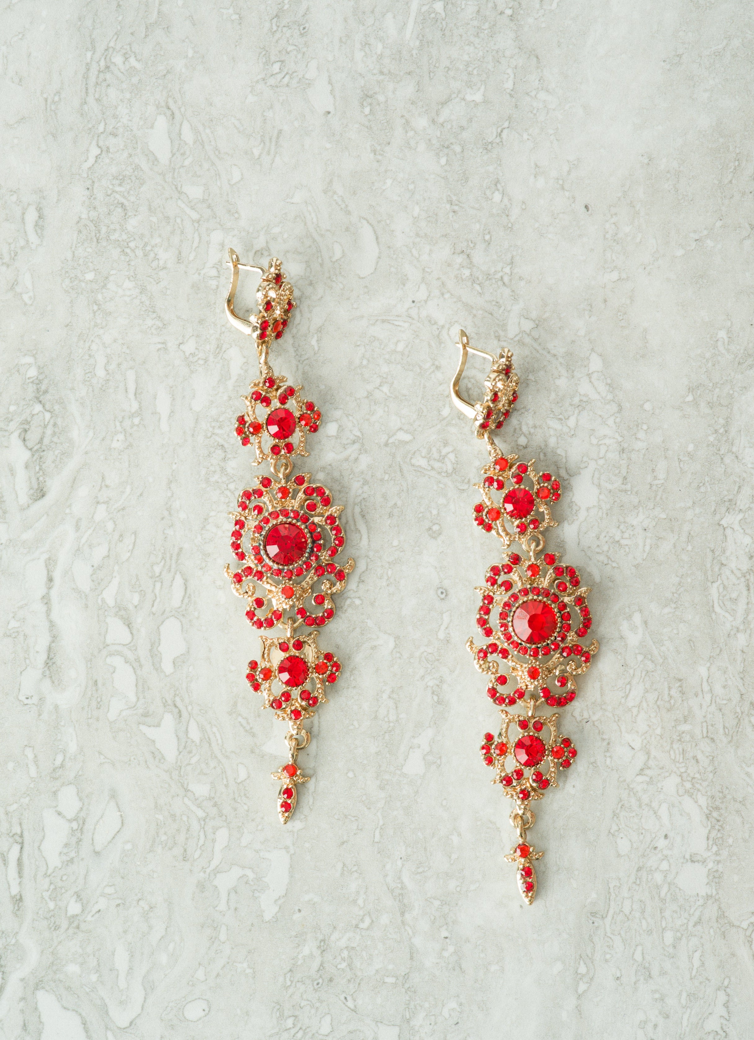 Queen Aishah earrings Kabayare