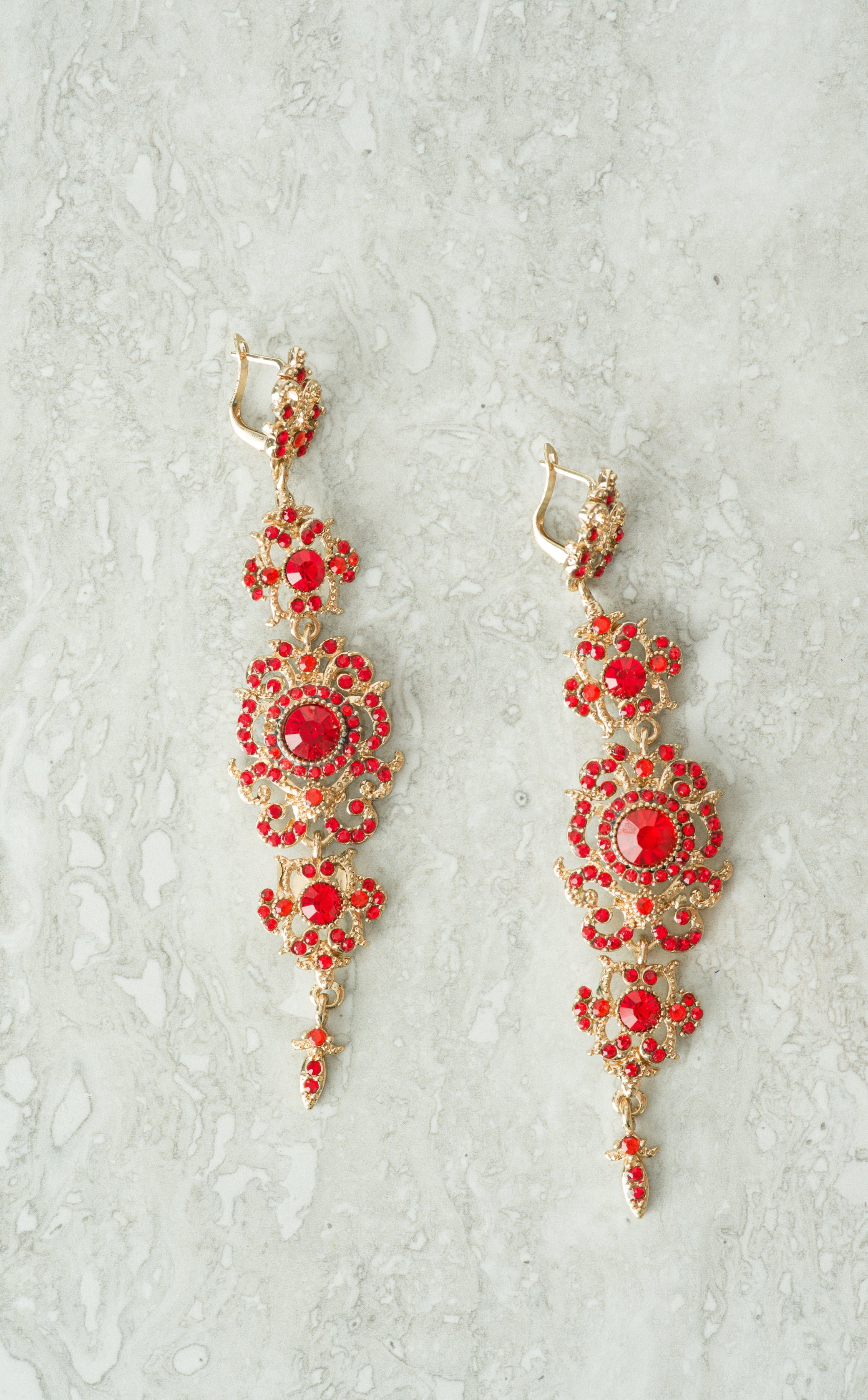 Queen Aishah earrings Kabayare