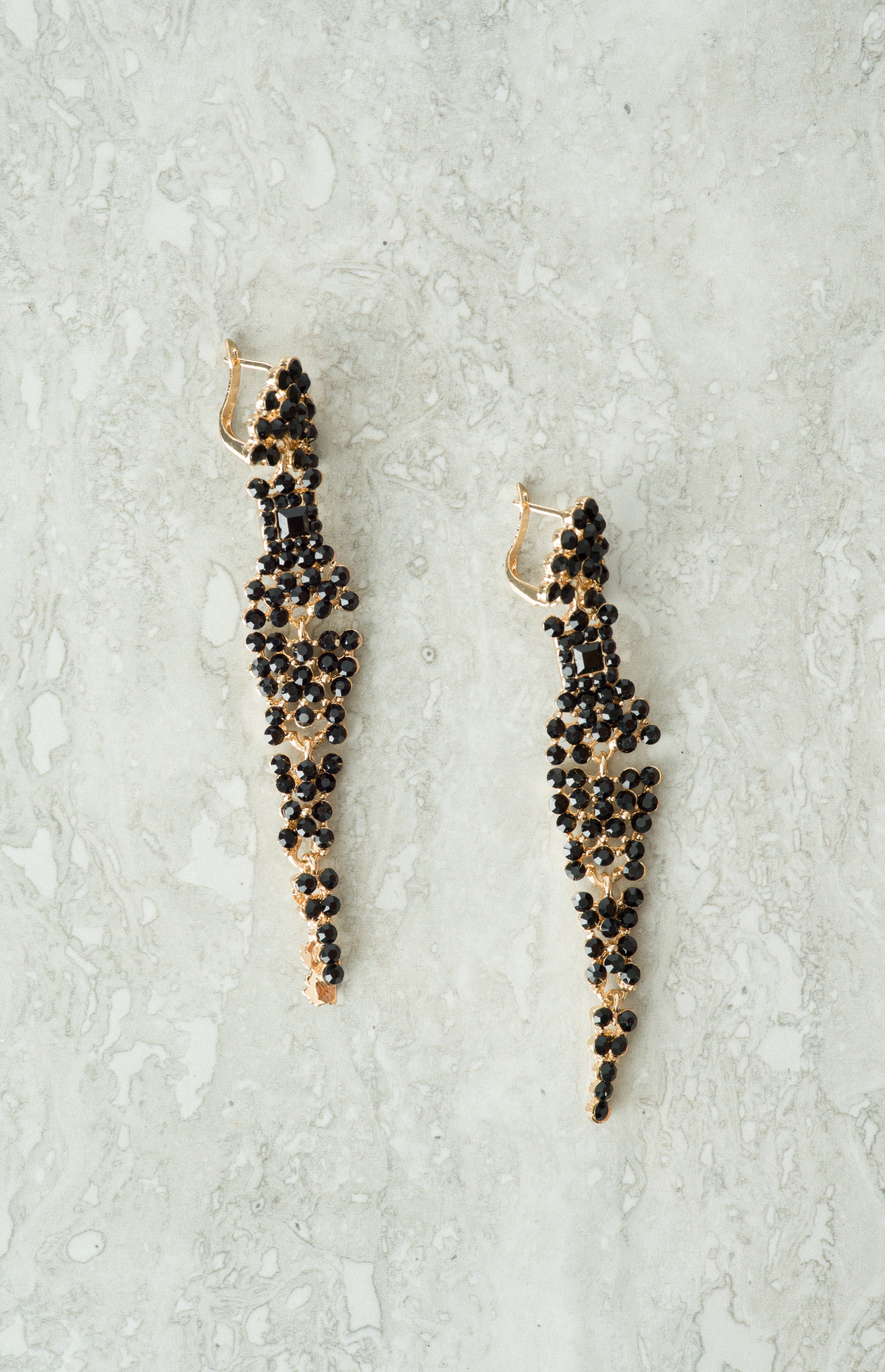 Queen nasraa earrings Kabayare