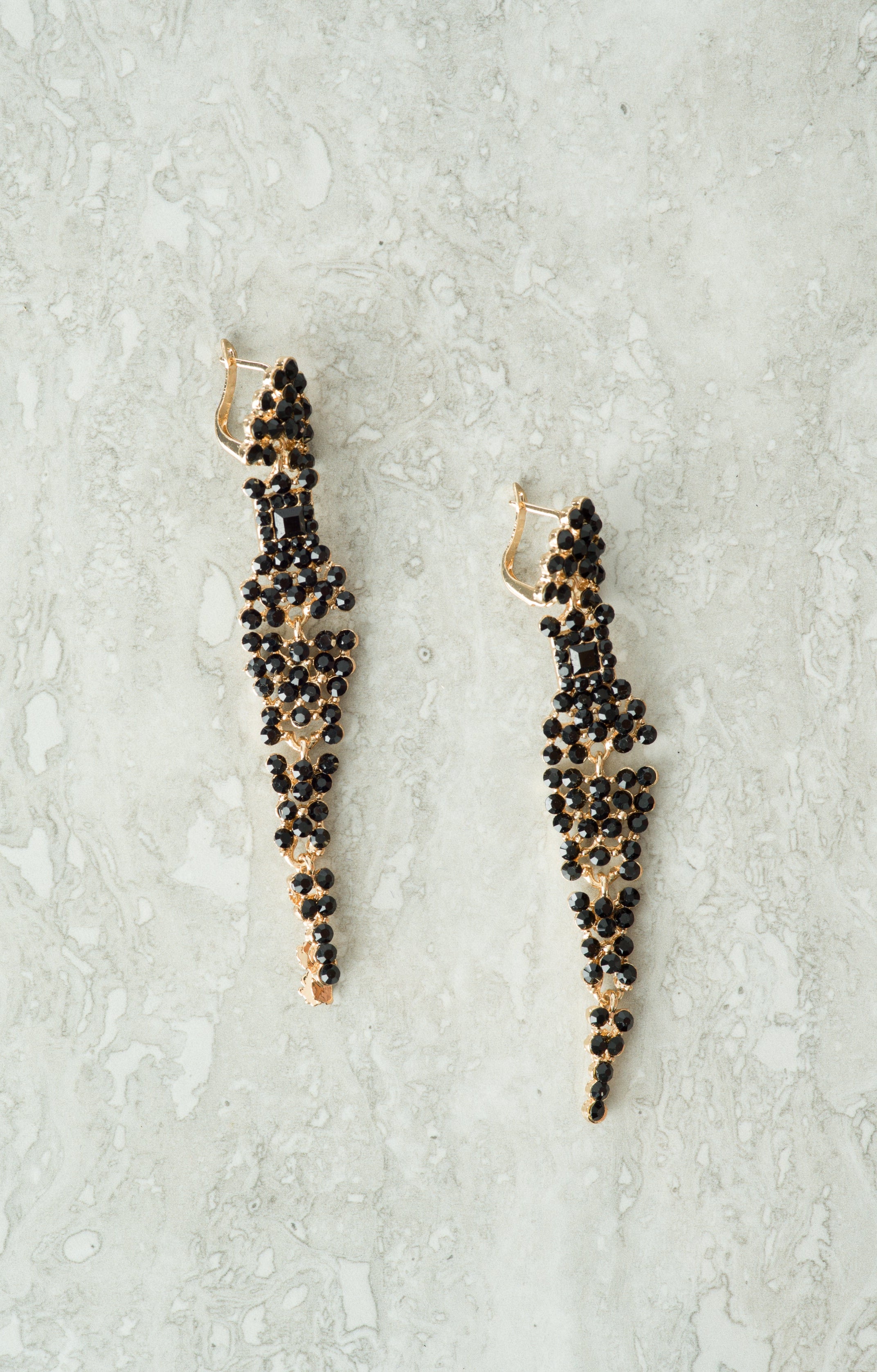 Queen nasraa earrings Kabayare