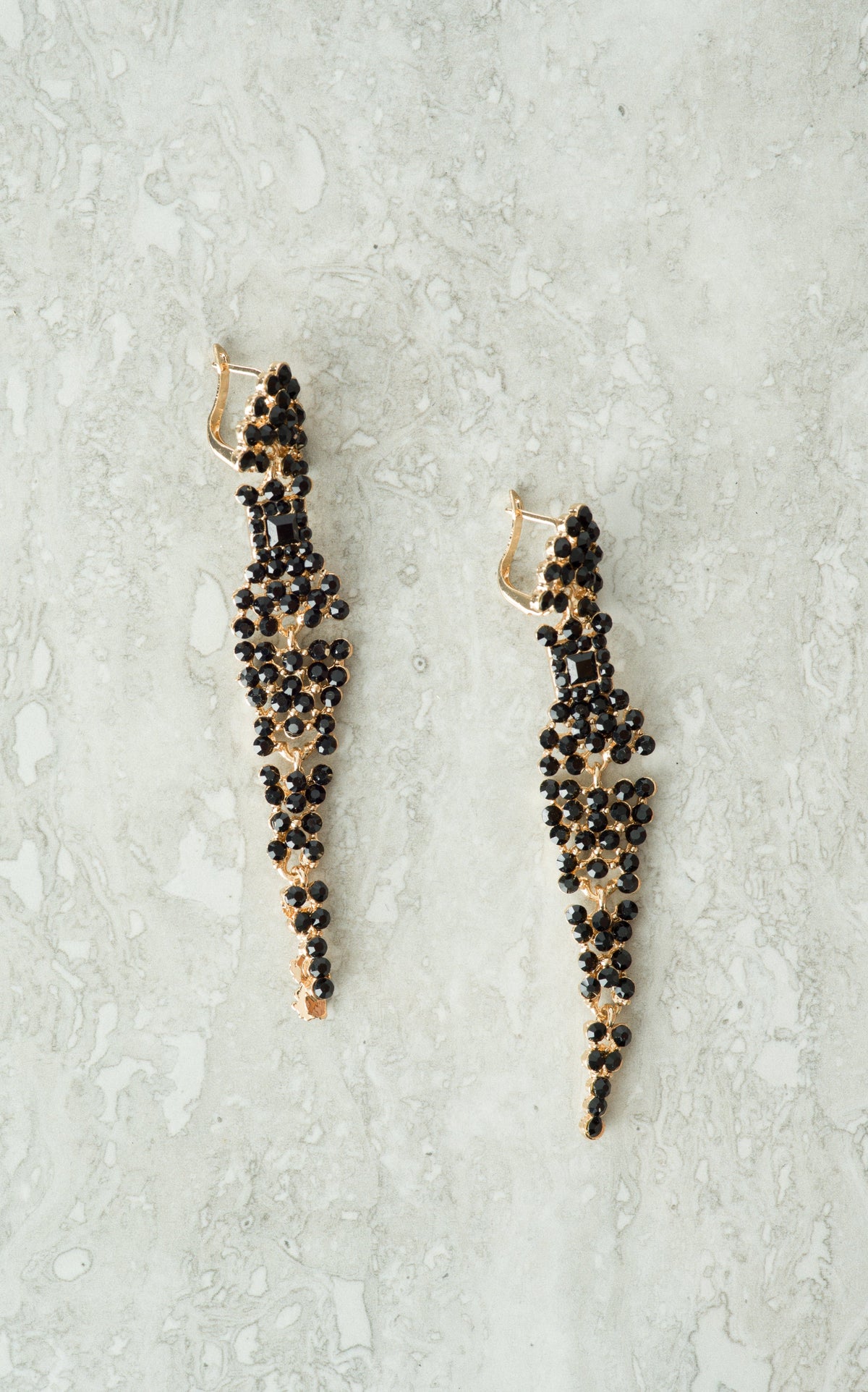 Queen nasraa earrings Kabayare