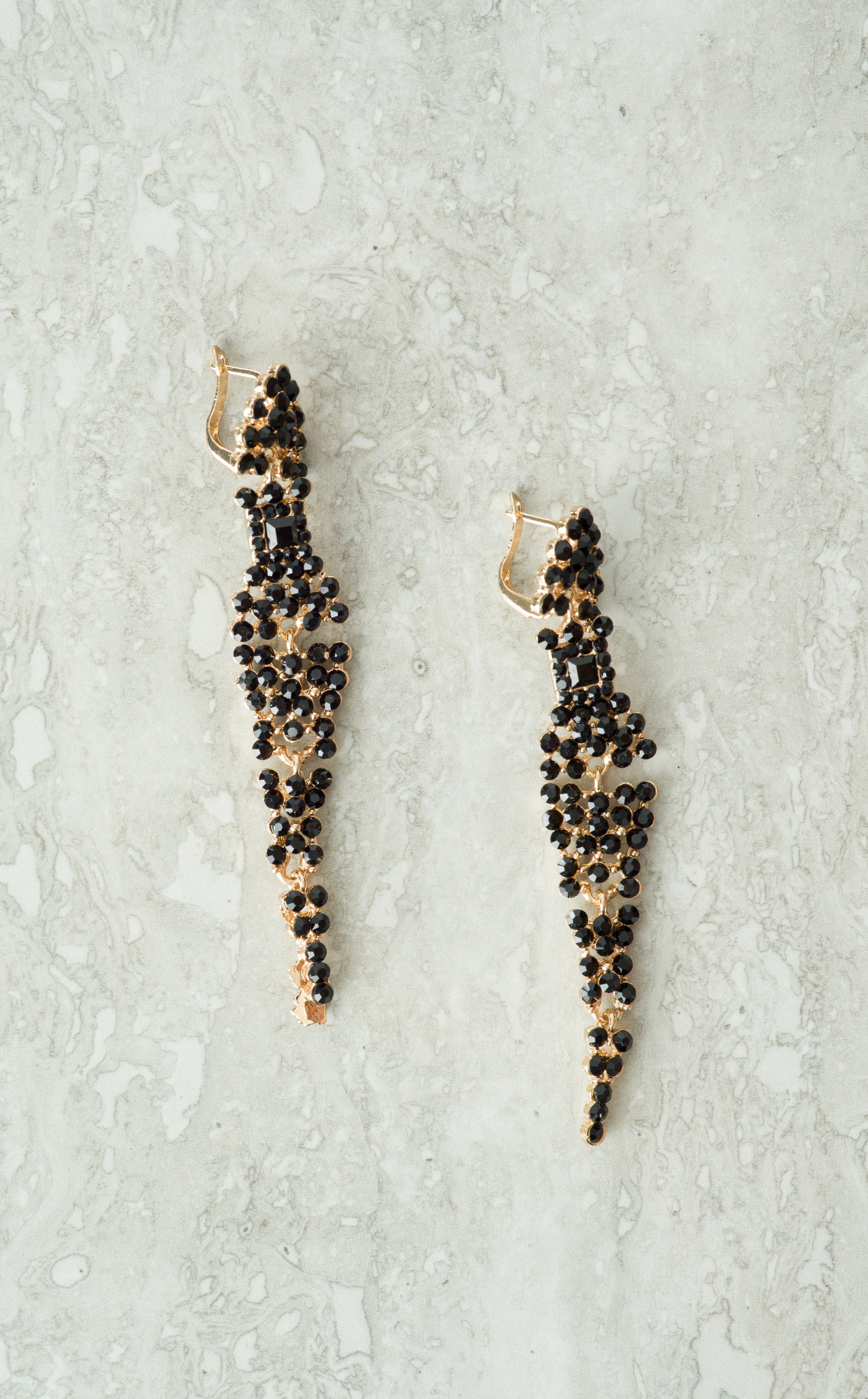 Queen nasraa earrings Kabayare