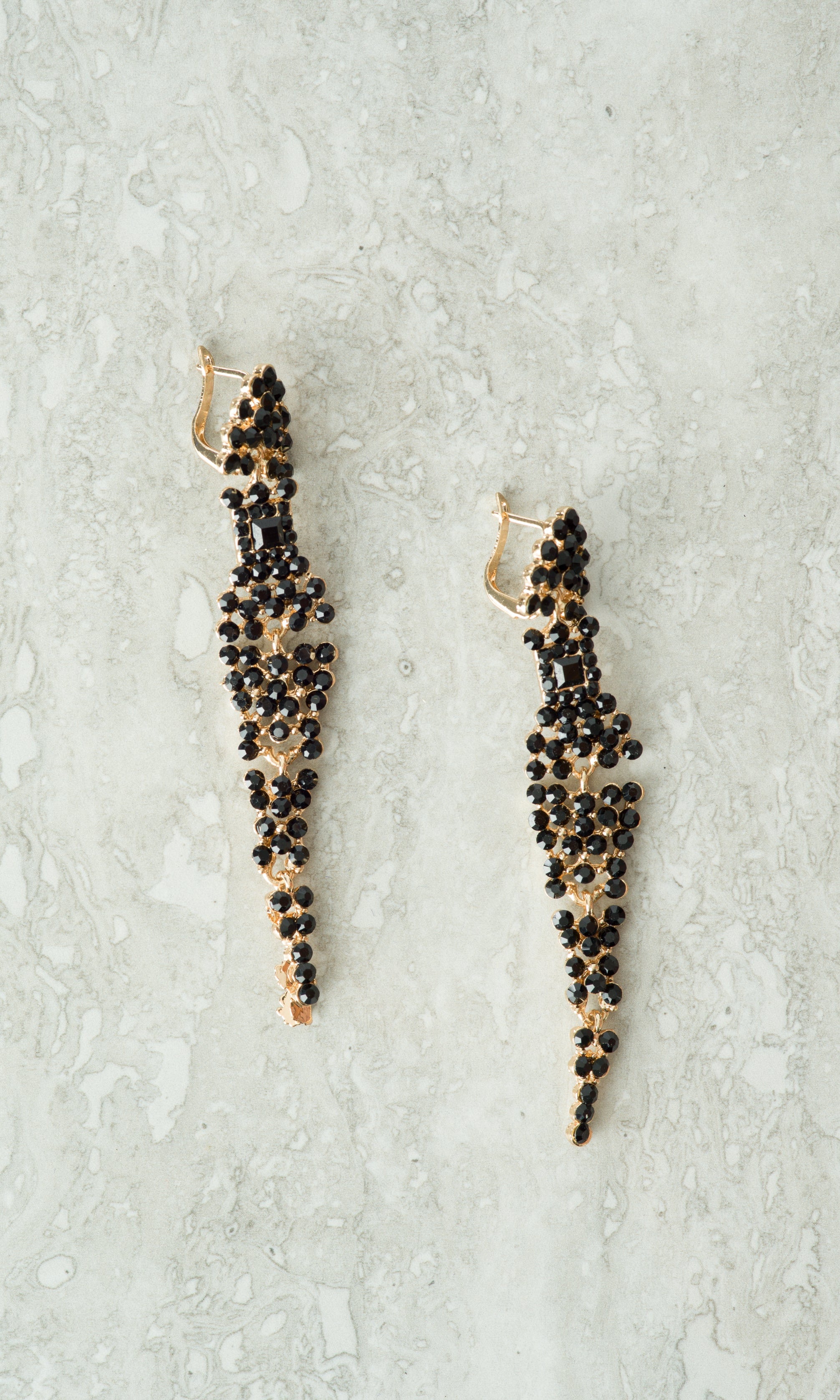 Queen nasraa earrings Kabayare