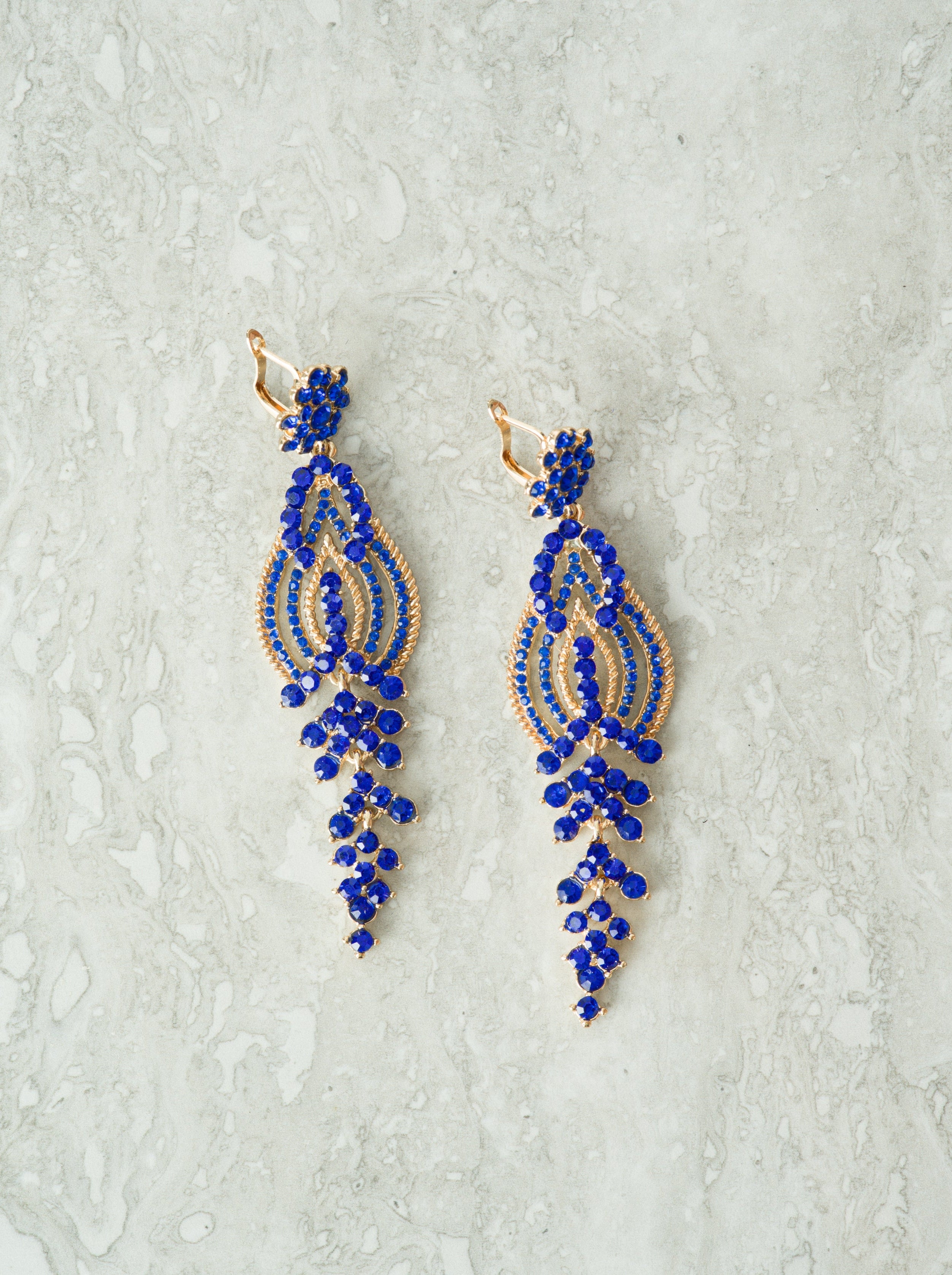 Queen Nurta earrings Kabayare