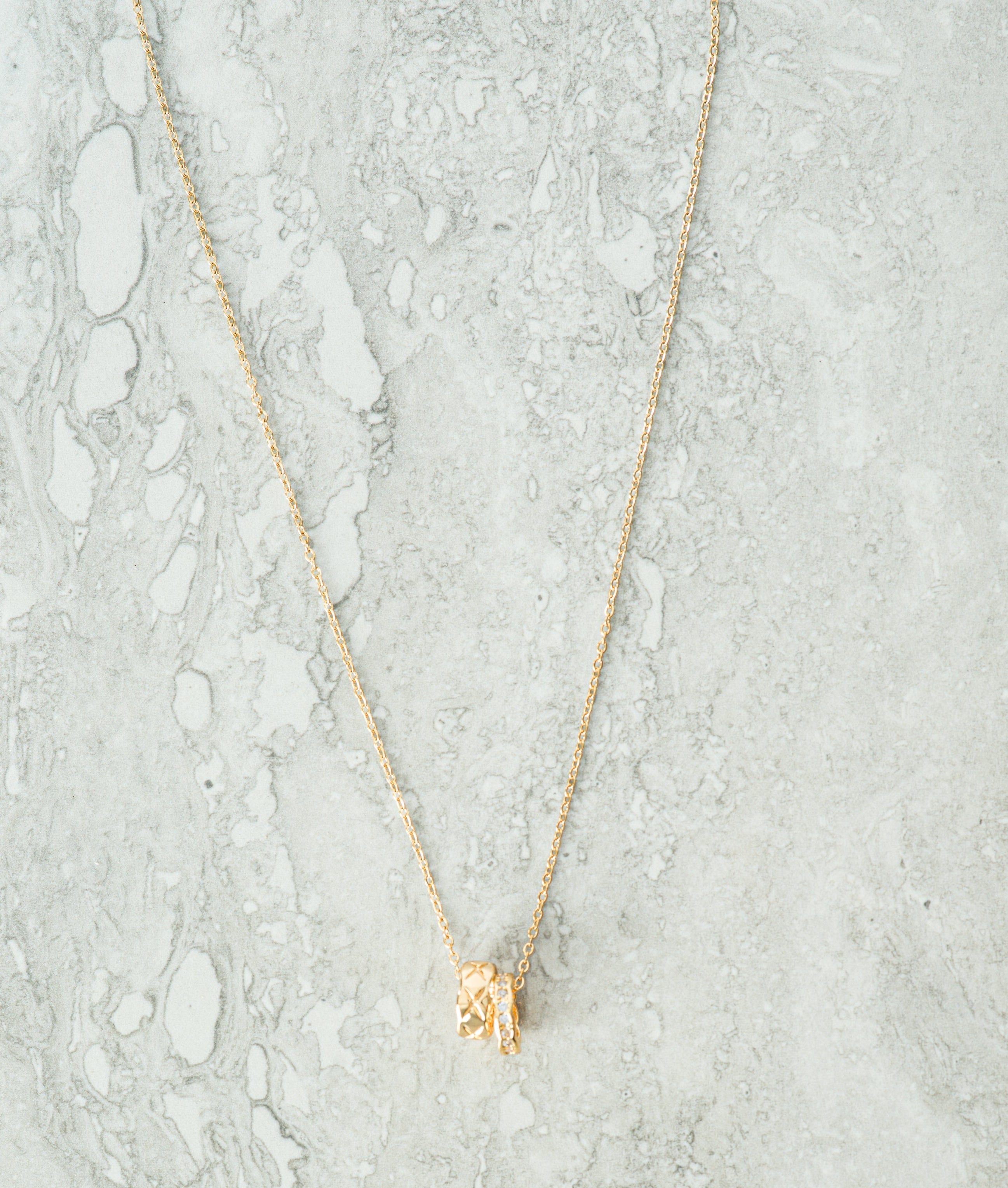 Ring of gold necklace Kabayare