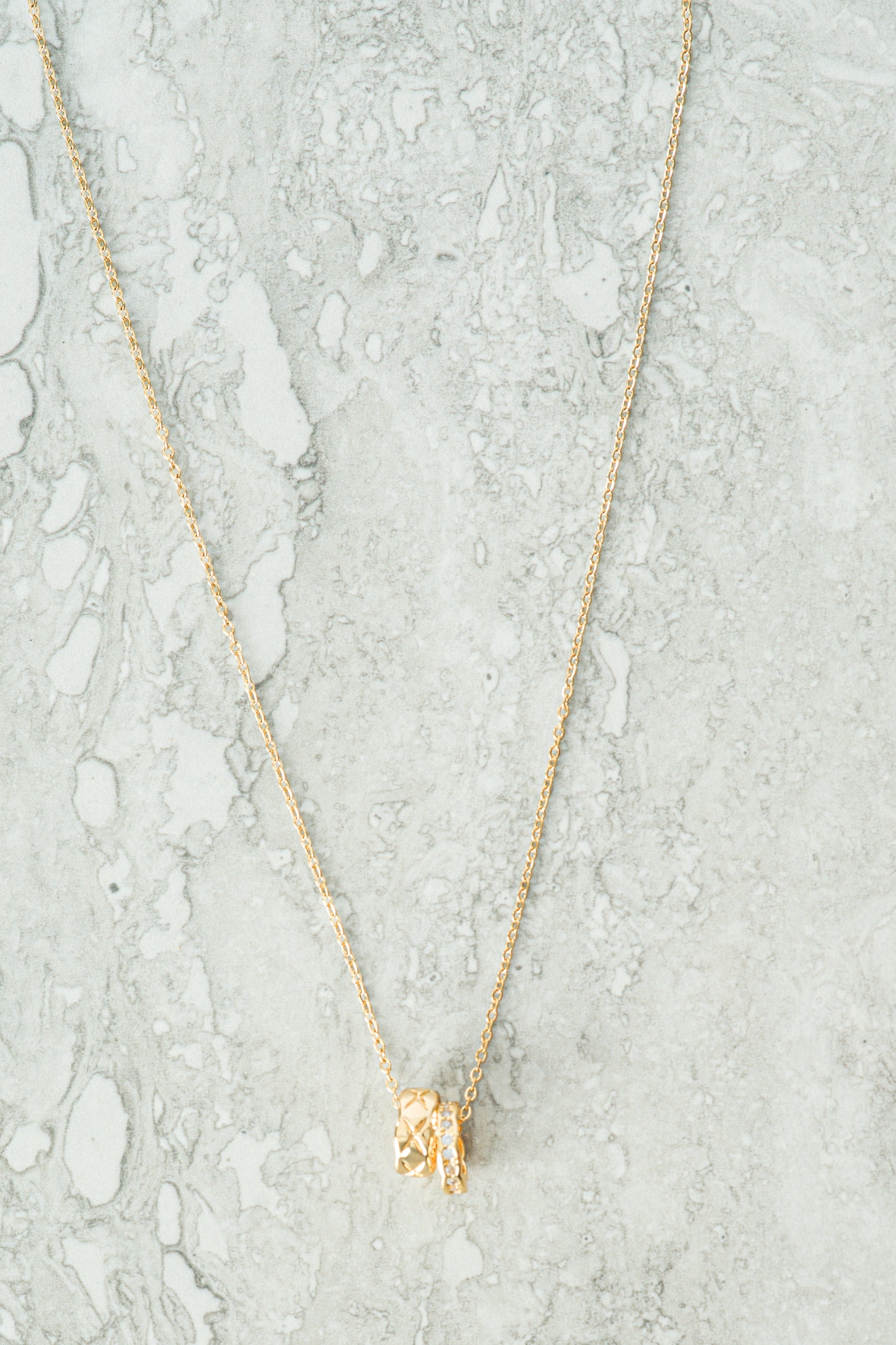 Ring of gold necklace Kabayare