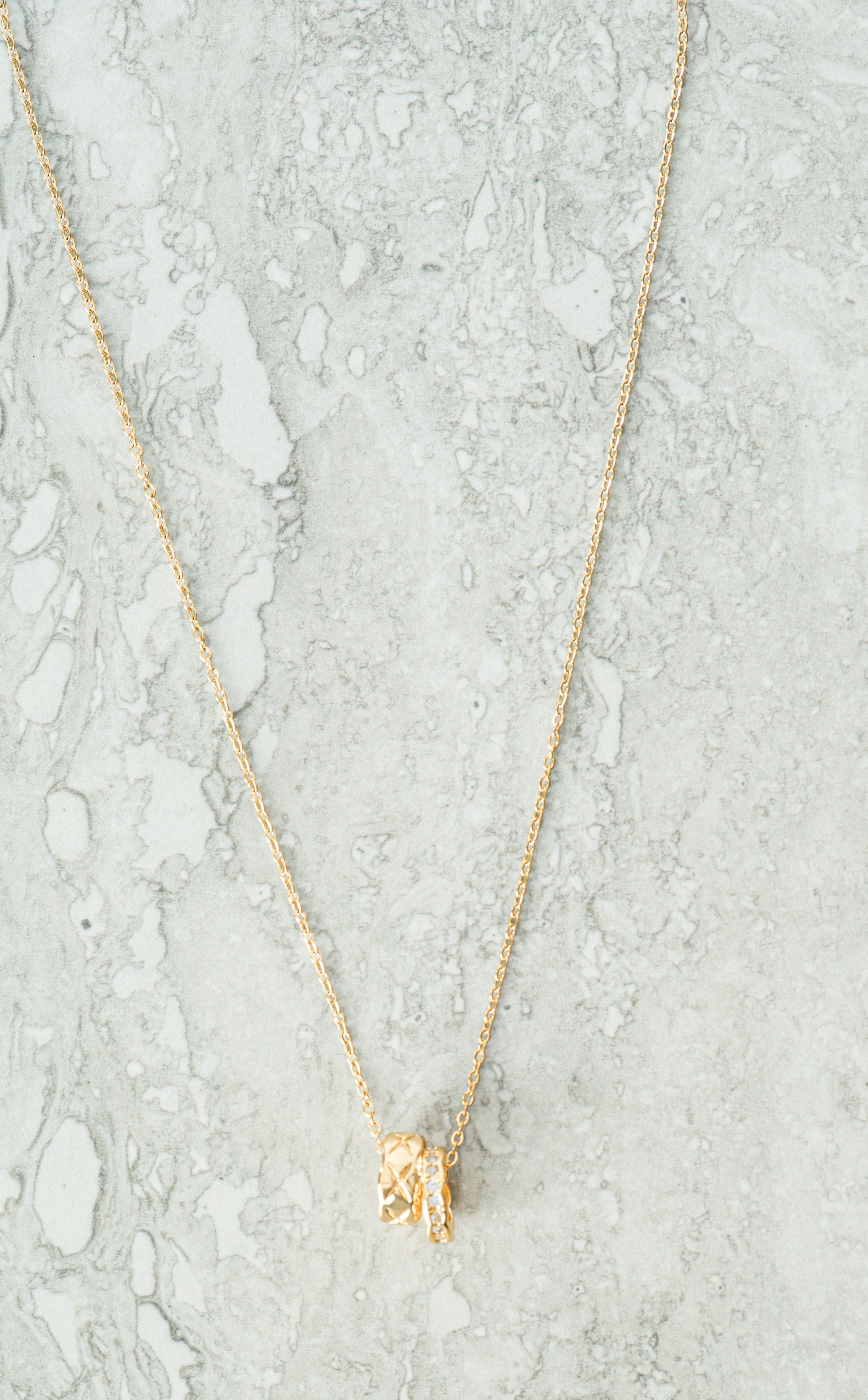 Ring of gold necklace Kabayare