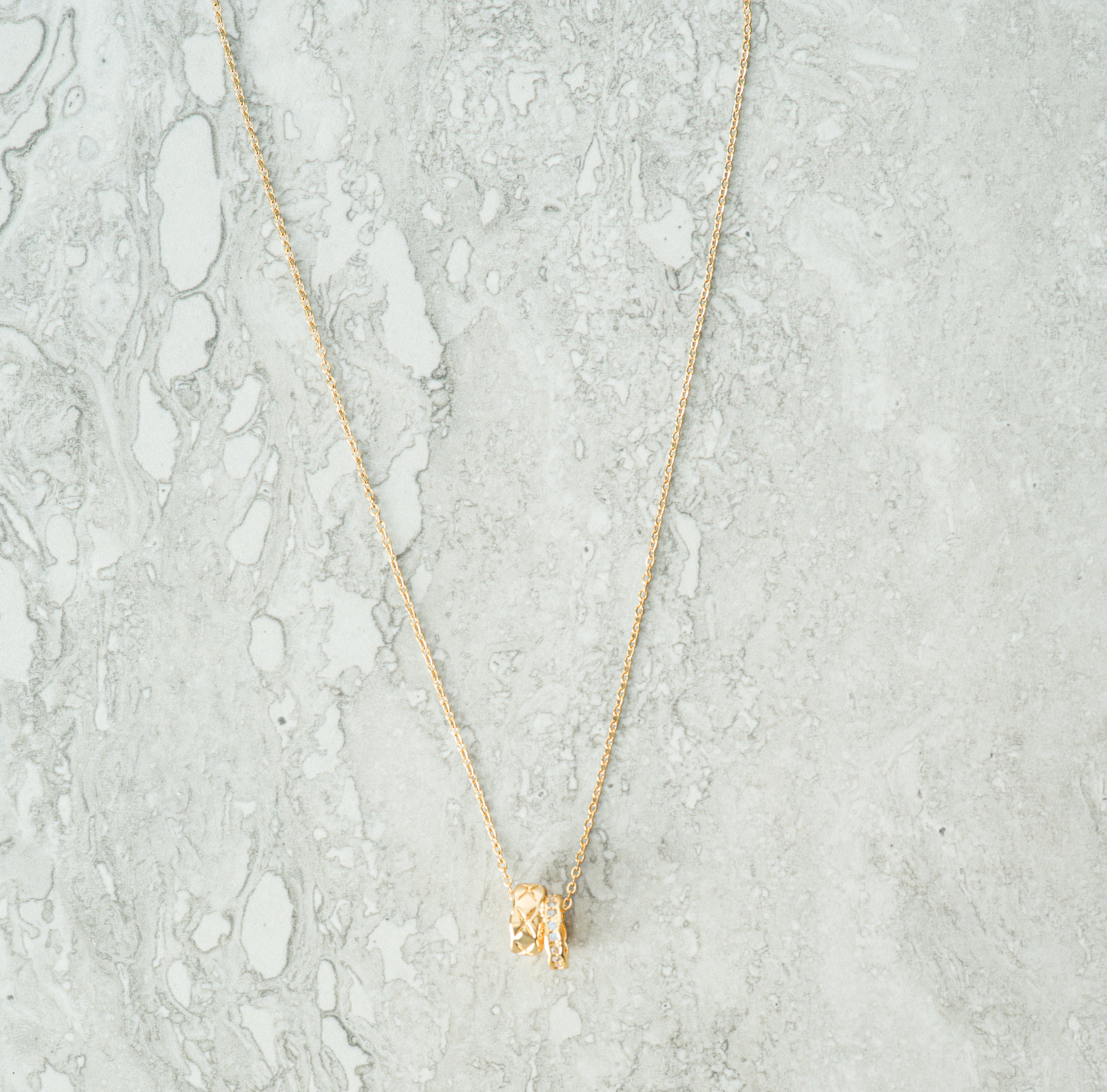 Ring of gold necklace Kabayare