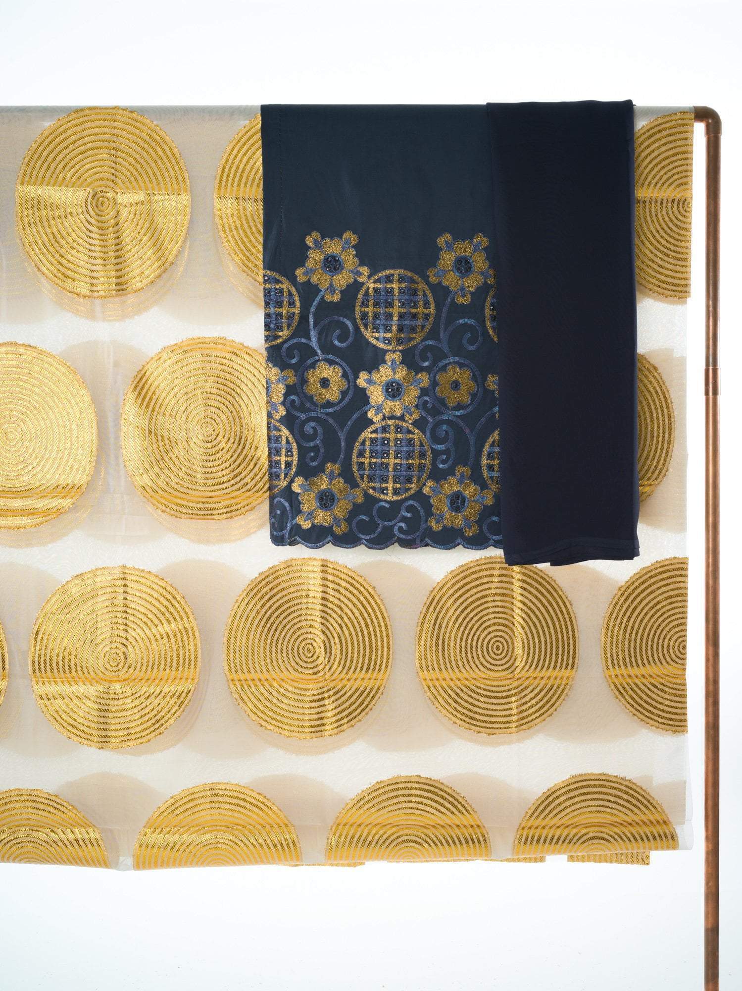 White and gold Spiral fransawi inspired Dirac set Kabayare