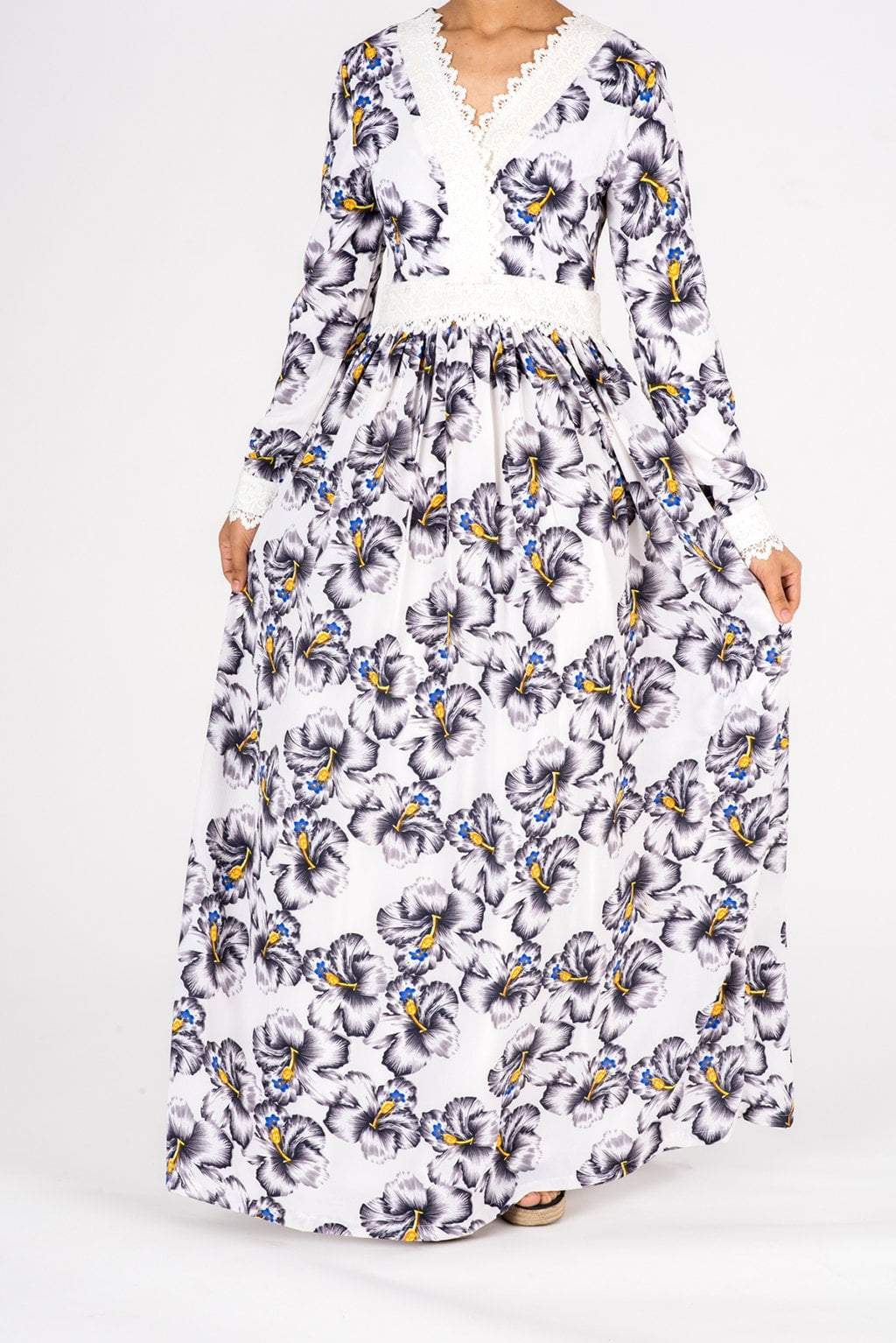 White Floral Print Lace-Up Maxi Dress Kabayare