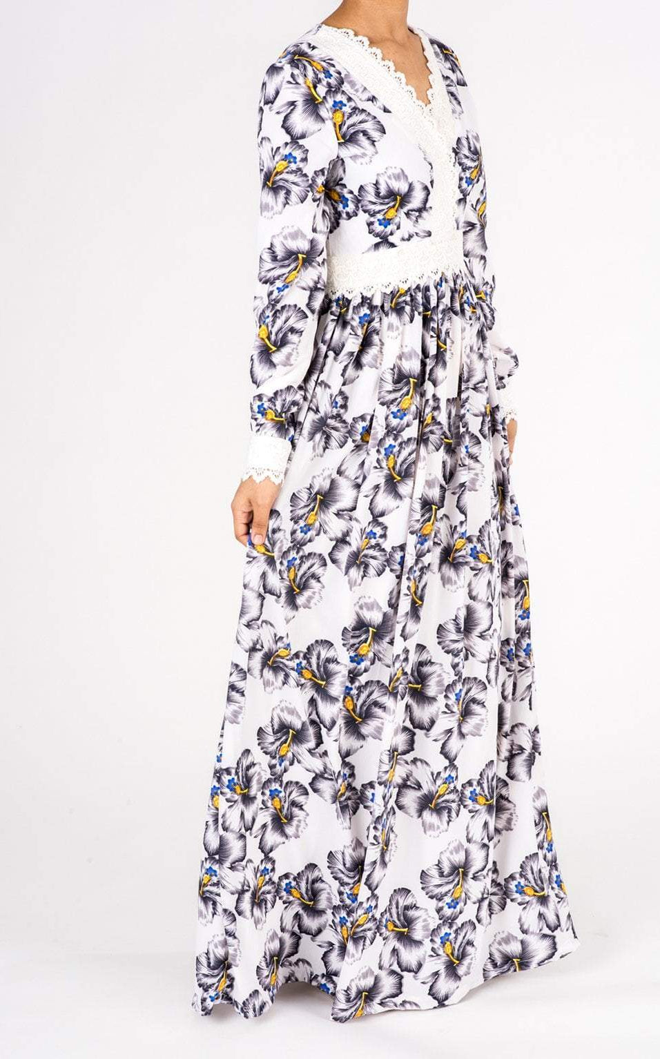 White Floral Print Lace-Up Maxi Dress Kabayare