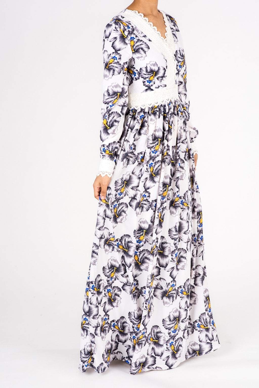 White Floral Print Lace-Up Maxi Dress Kabayare