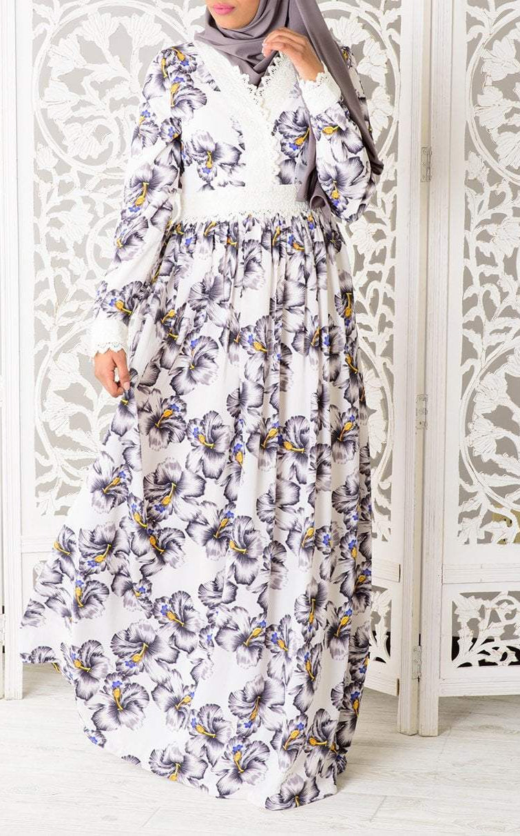 White Floral Print Lace-Up Maxi Dress Kabayare