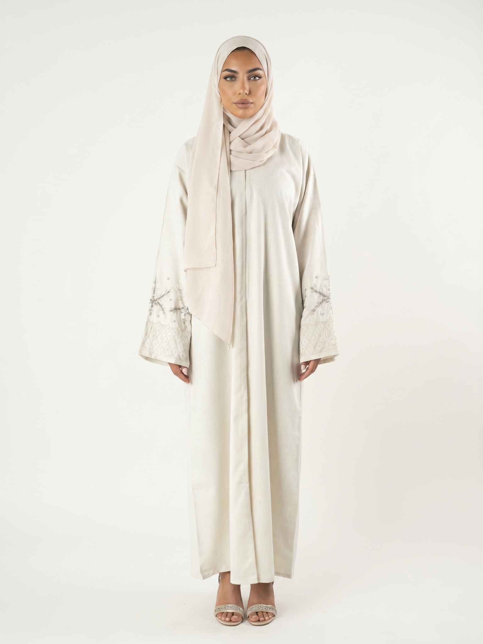 Elegant Beige Sleeve Abaya Maxi Dress with Matching Scarf Kabayare Elegant Beige Sleeve Abaya Maxi Dress with Matching Scarf Kabayare