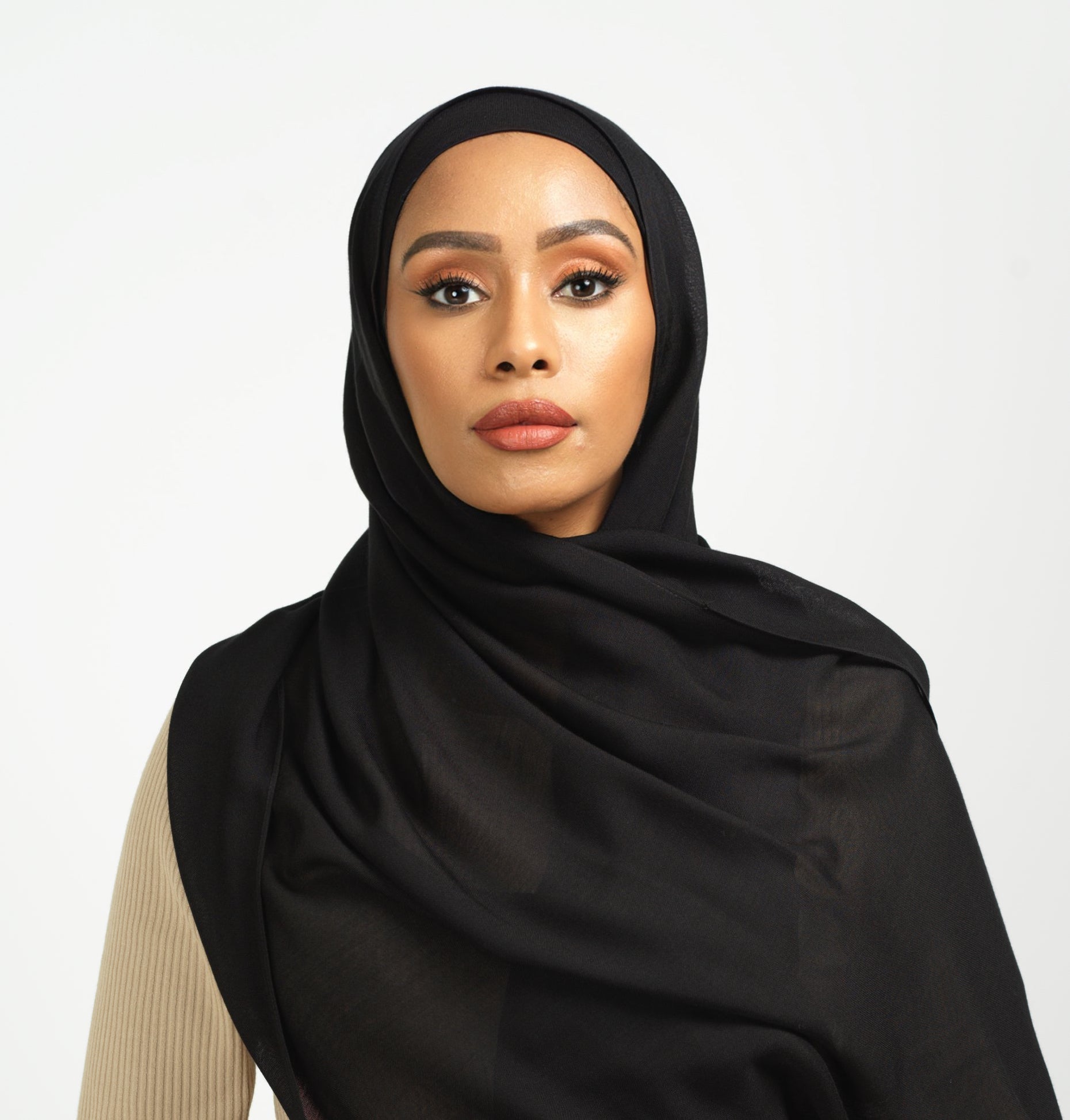 Black Modal hijab Kabayare