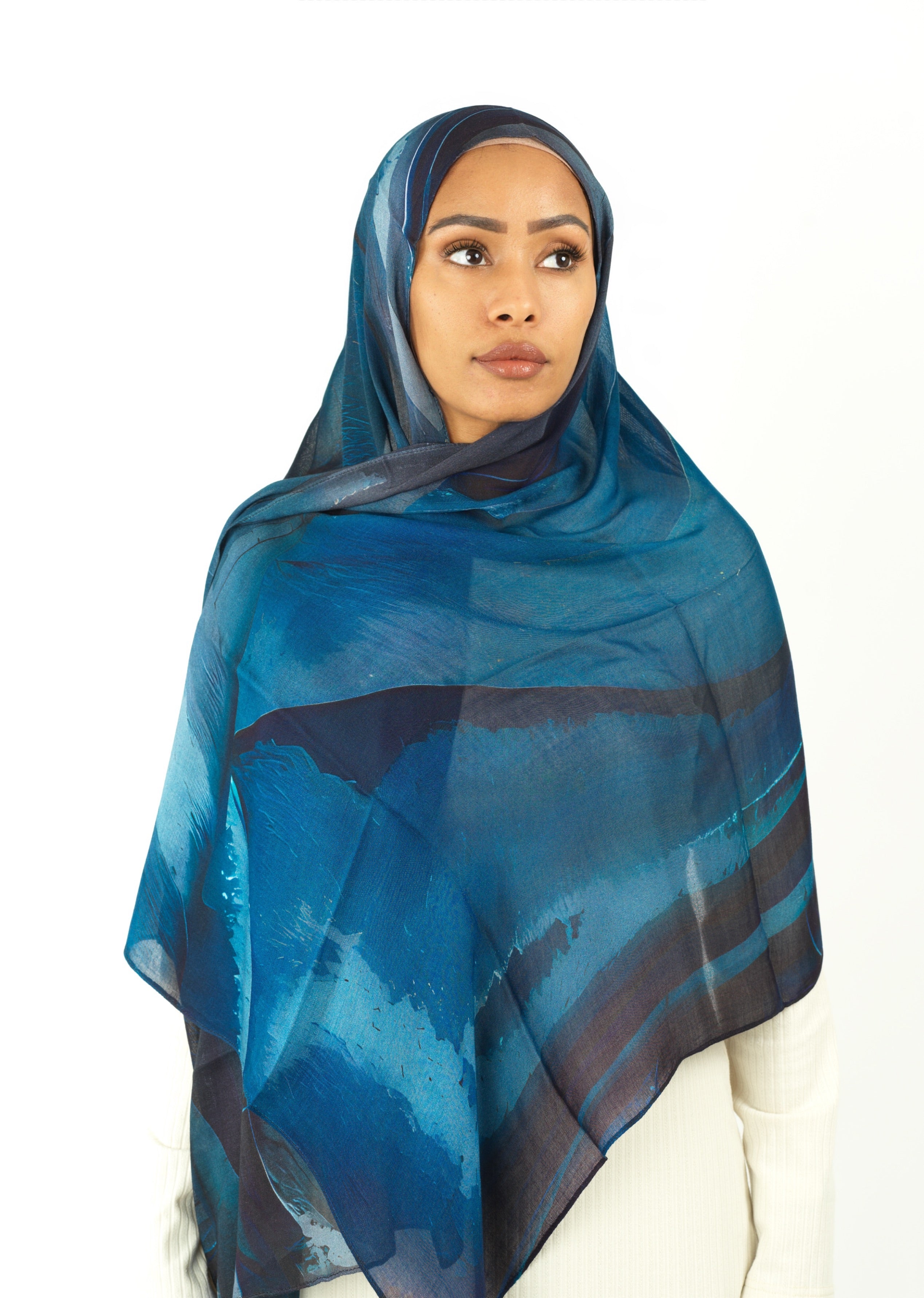 Deep wave art modal print hijab Kabayare