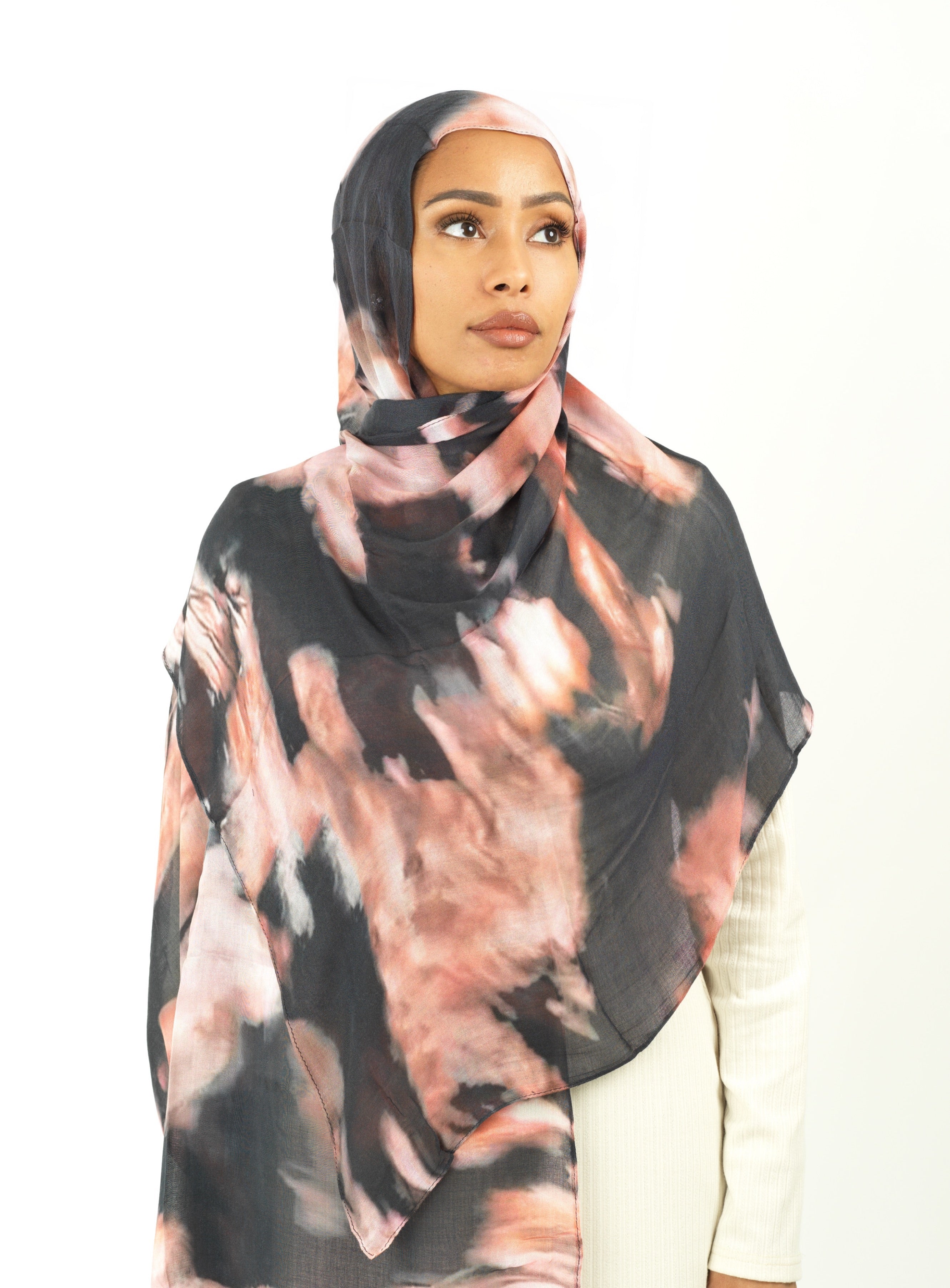 Hamidah model print hijab Kabayare