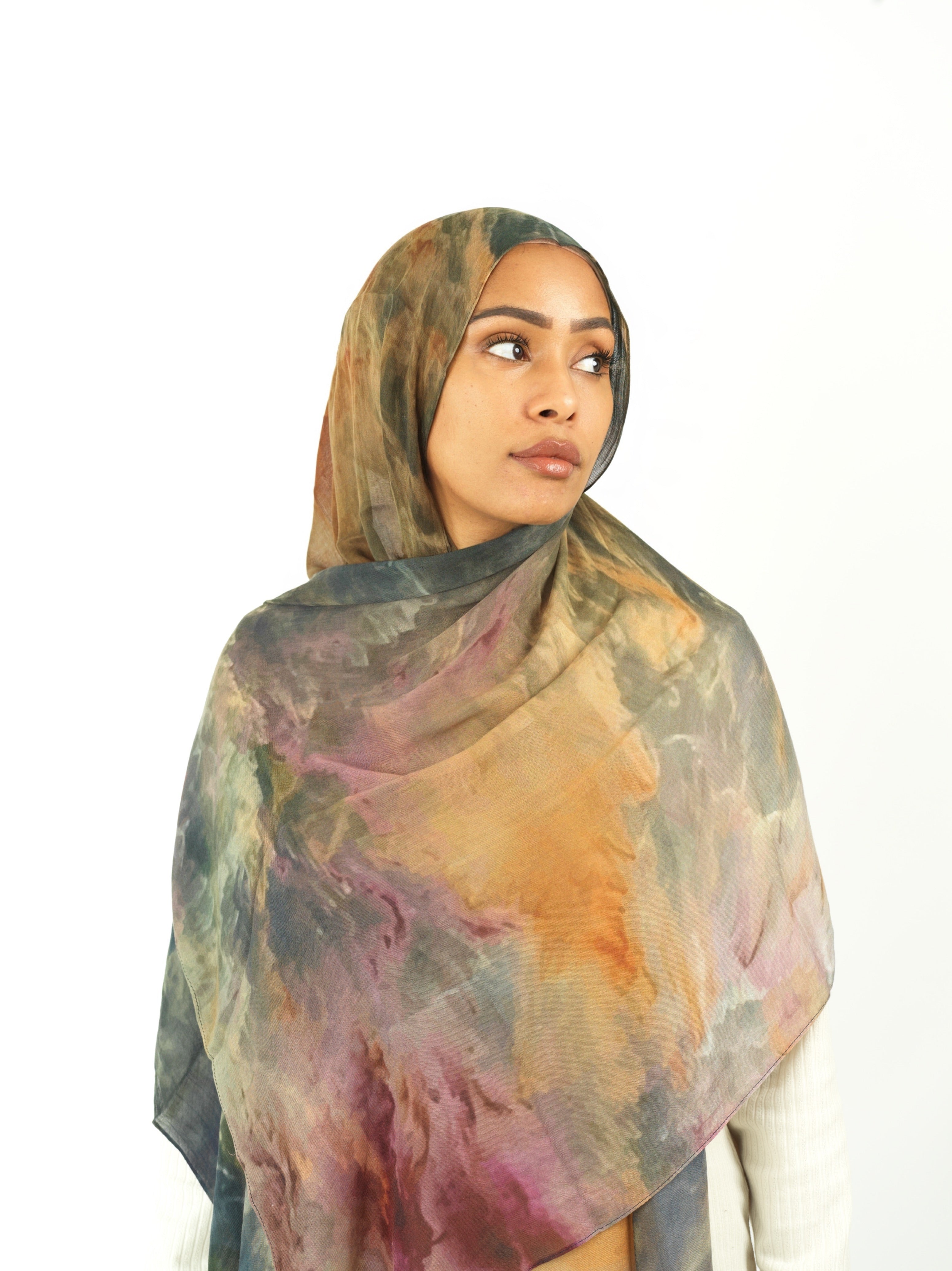 Volcano wave art modal print hijab Kabayare