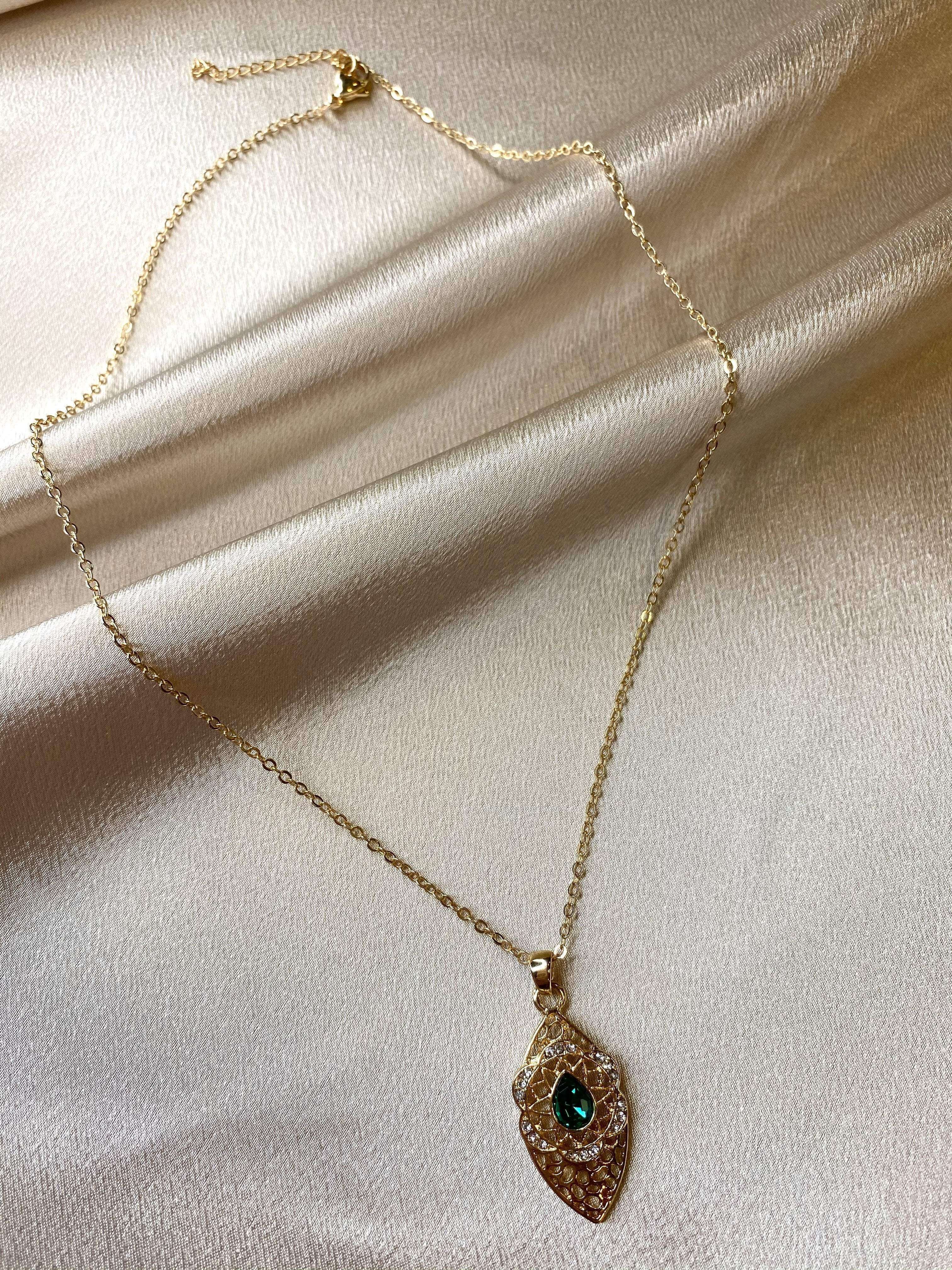 Alham Statement Necklace Kabayare
