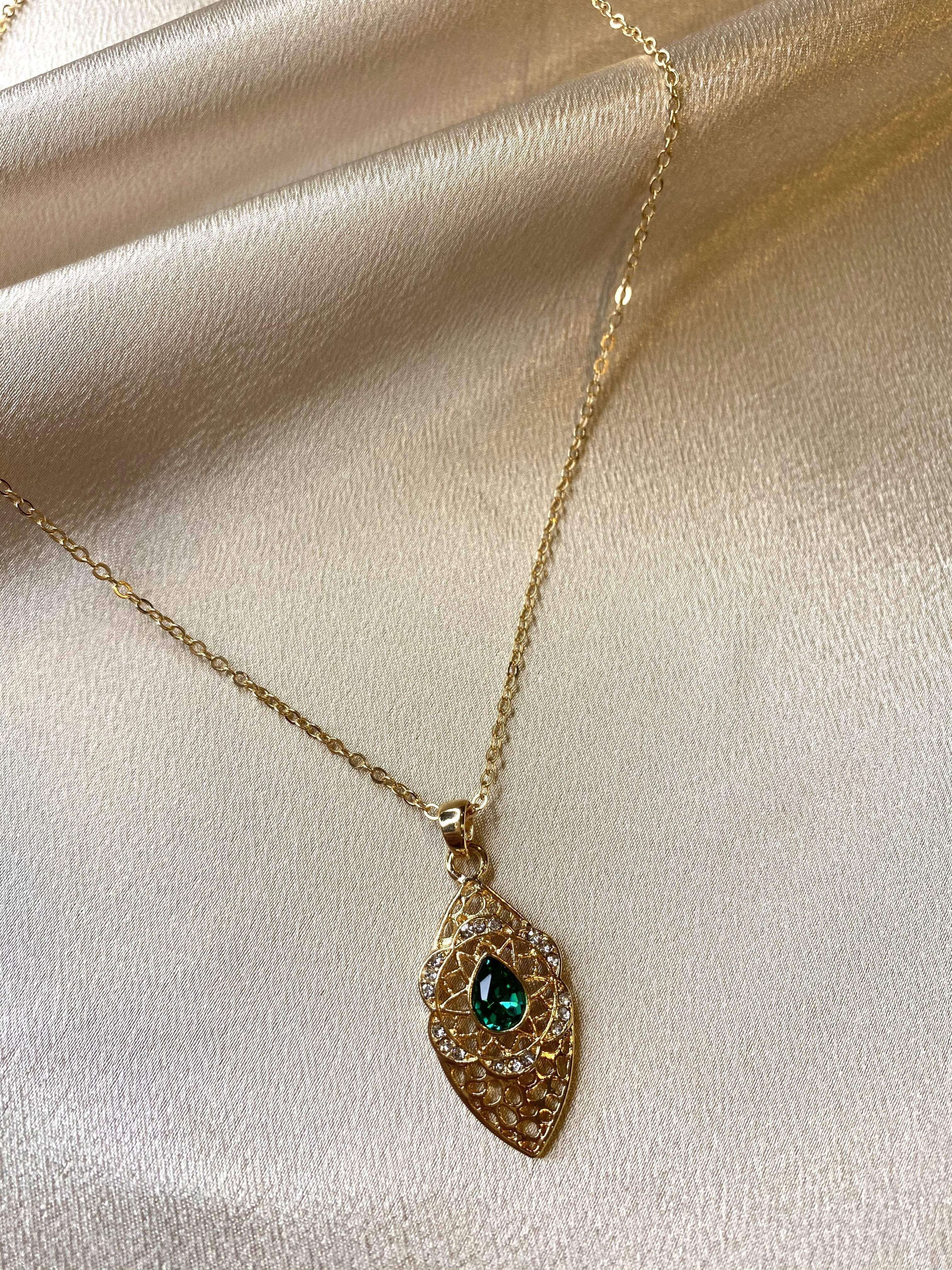 Alham Statement Necklace Kabayare
