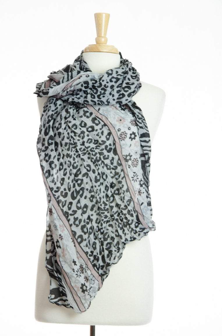 Gray Leopard Crinkle Scarf Kabayare