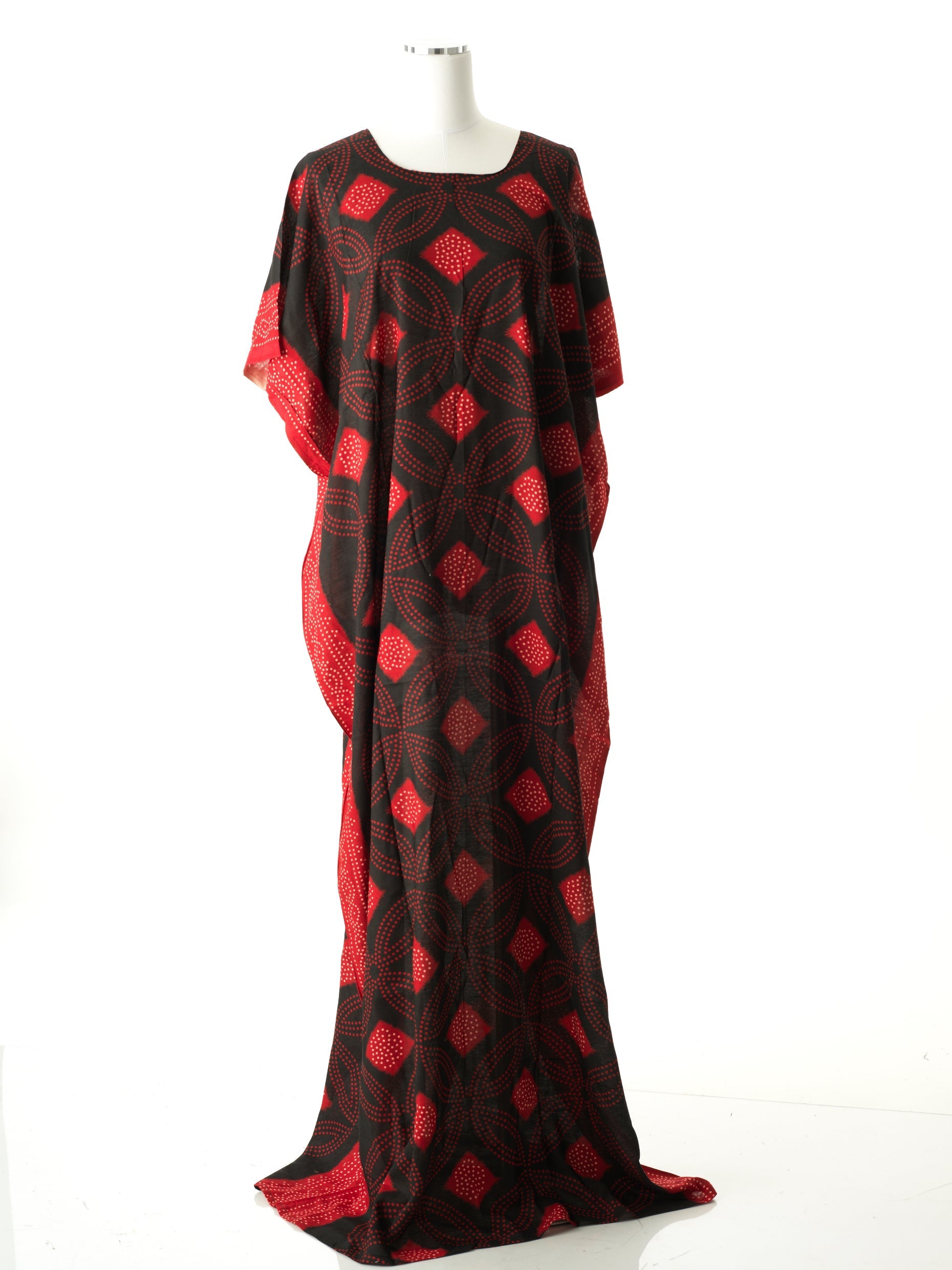 baati dress Zara Accused of Culturally Appropriating a Somali gifting. Siham print bati dress -